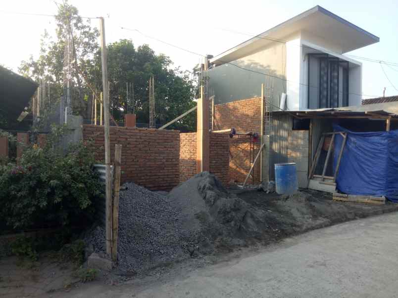 dijual rumah karangmojo purwomartani