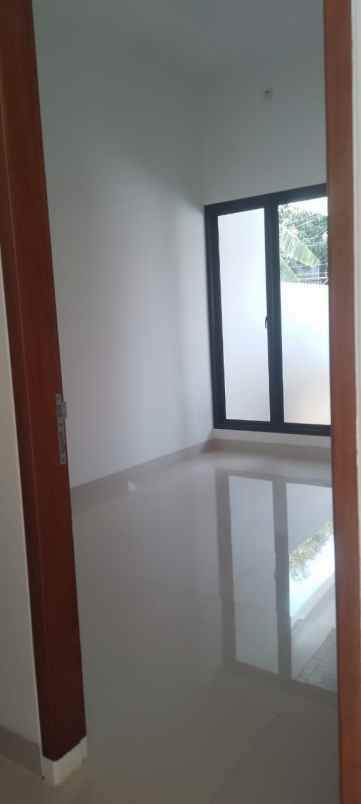 dijual rumah kavling pondok kelapa