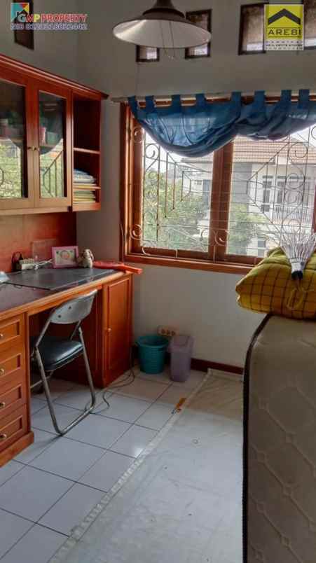 dijual rumah kawaluyaan