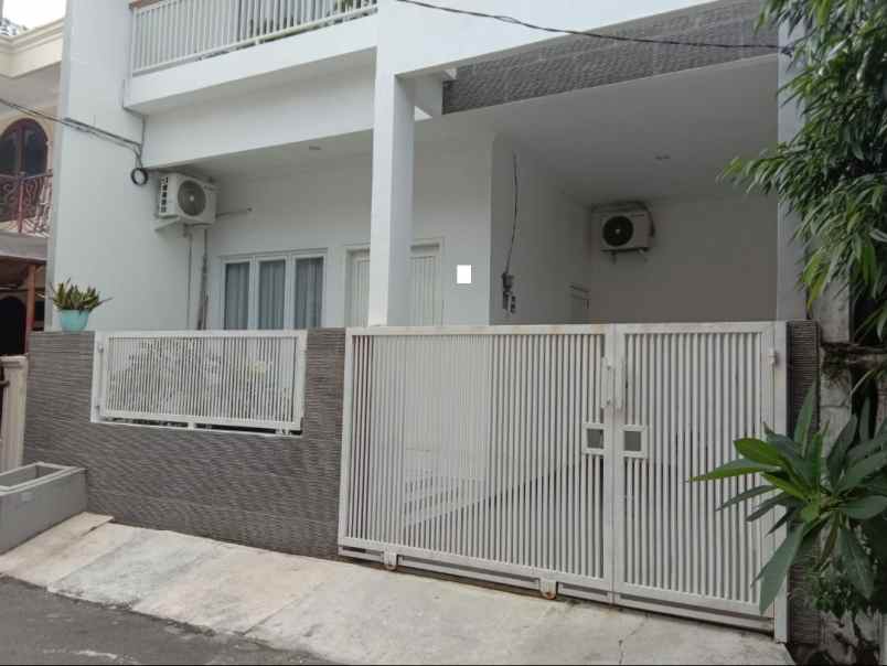 dijual rumah kayu putih pulo gadung