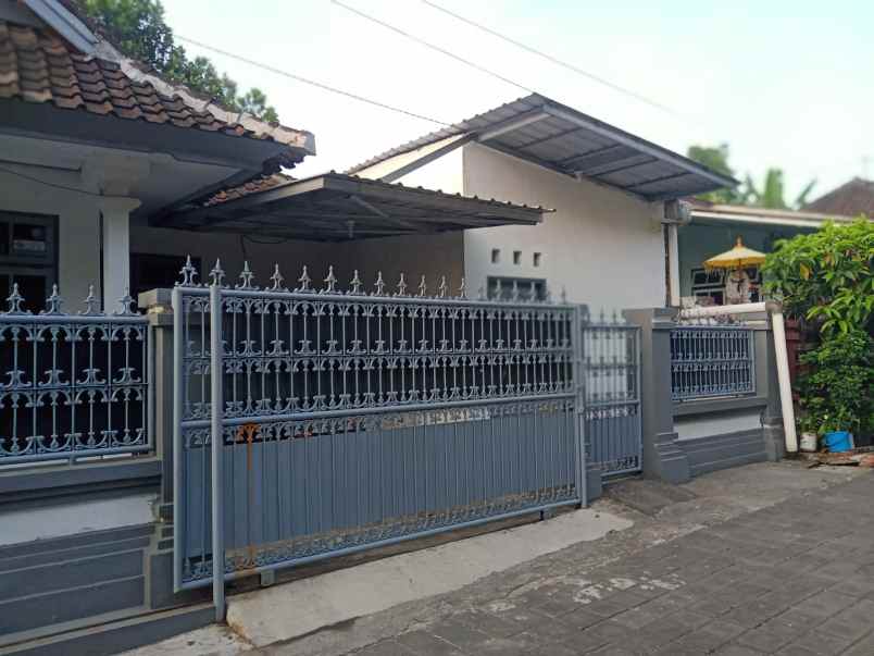 dijual rumah kebo iwa utara denpasar