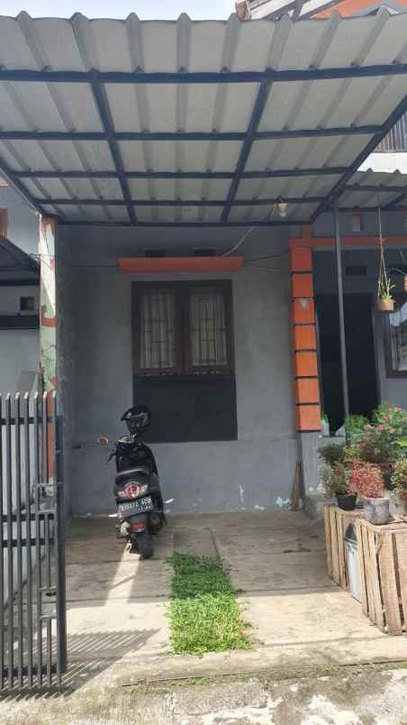 dijual rumah kec parongpong