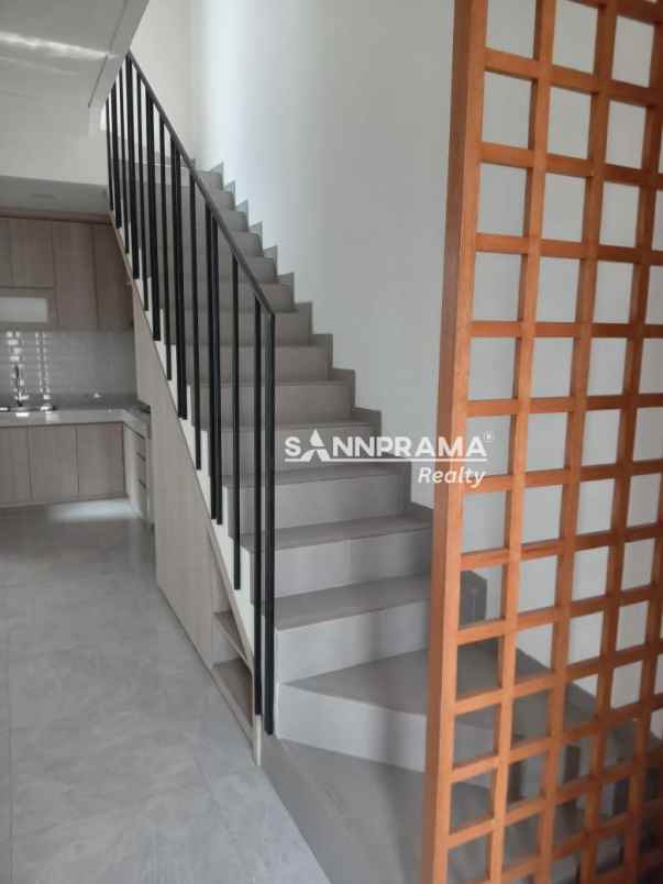 dijual rumah kedaung