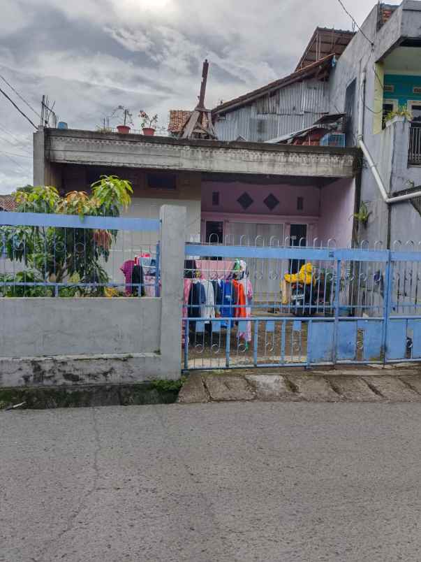 dijual rumah kelurahan pasir layung