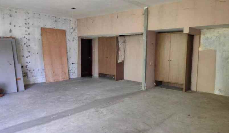 dijual rumah kemang utara mampang