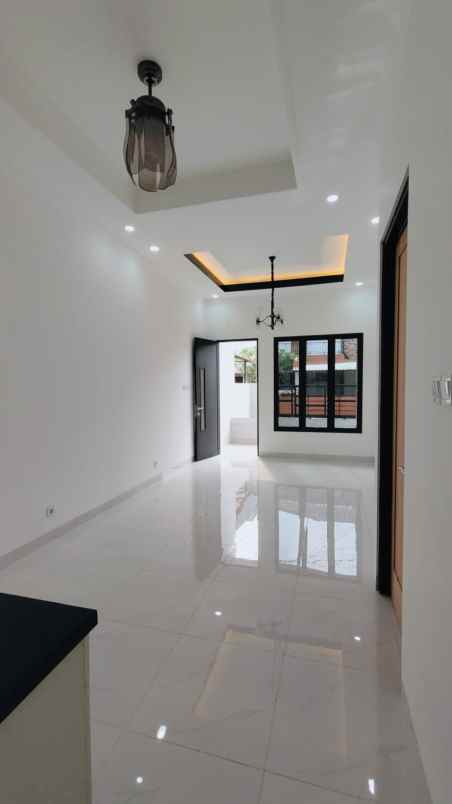 dijual rumah kencana loka bsd city