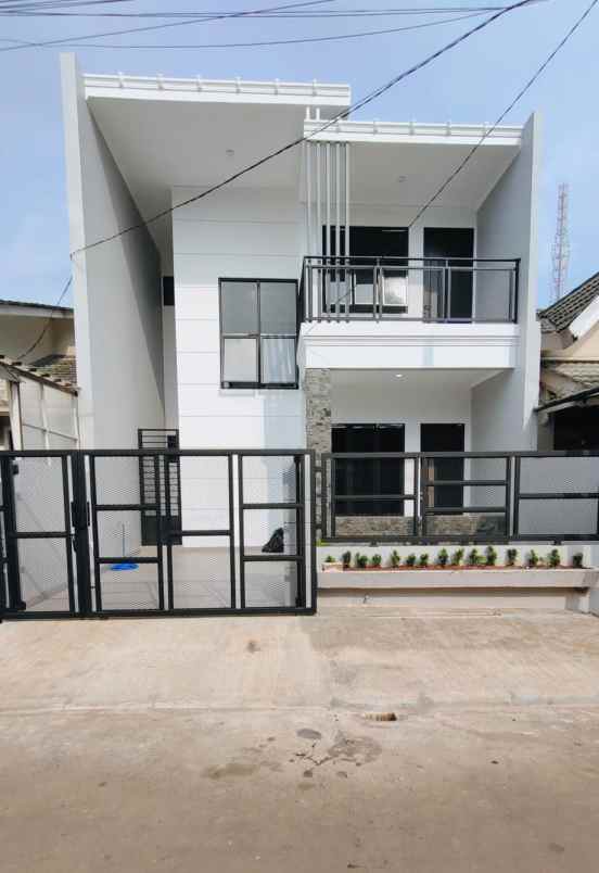 dijual rumah kencana loka bsd city