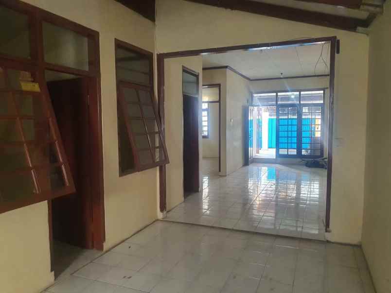 dijual rumah komplek bahagia permai