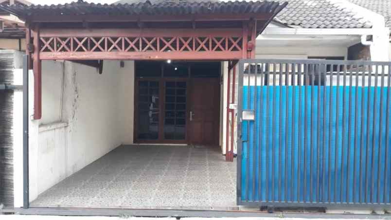 dijual rumah komplek bahagia permai