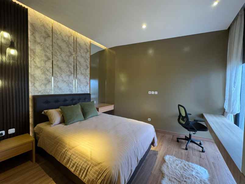 dijual rumah komplek bintaro indah