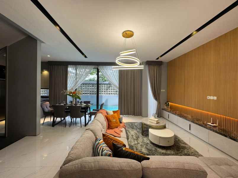 dijual rumah komplek bintaro indah