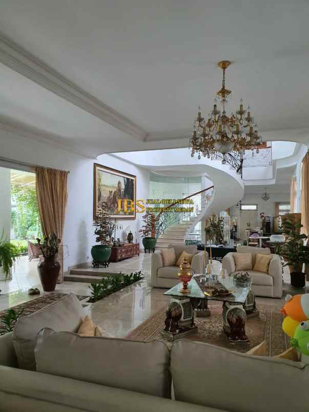 dijual rumah komplek bukit hijau