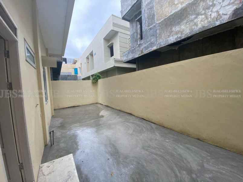 dijual rumah komplek citra garden