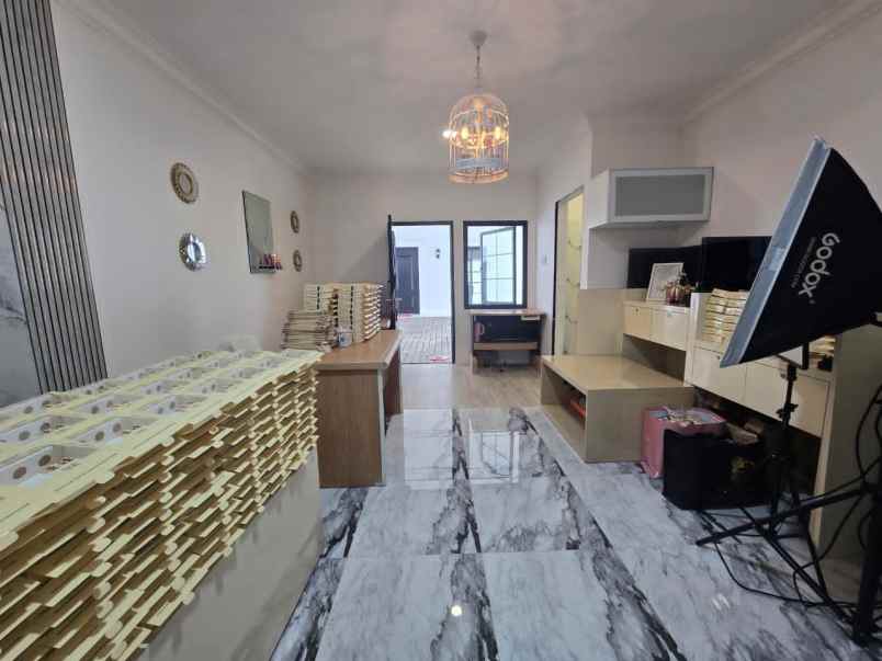 dijual rumah komplek gegerkalong permai