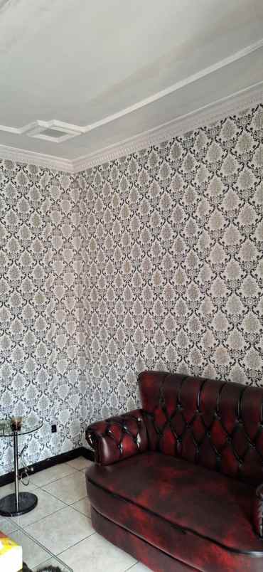 dijual rumah komplek margawangi estate