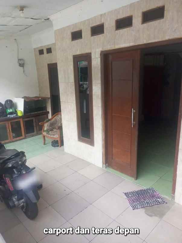 dijual rumah komplek perumahan pondok