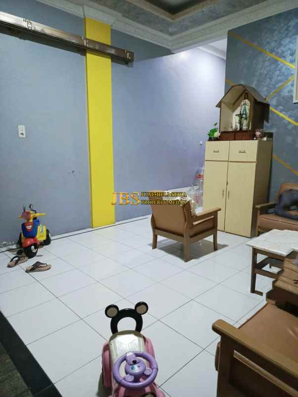 dijual rumah komplek suluh town garden