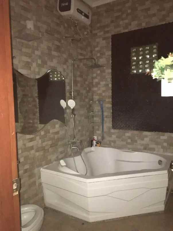 dijual rumah komplek ujung berung indah