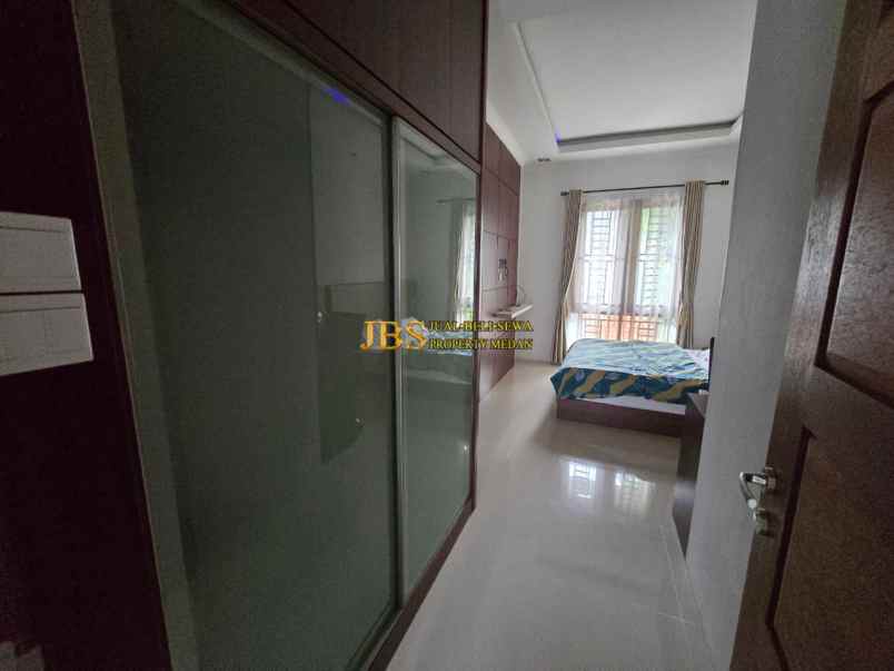 dijual rumah komplek villa panbil jalan