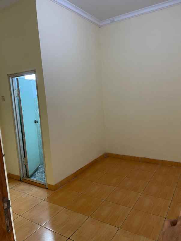 dijual rumah kp gaga semenan