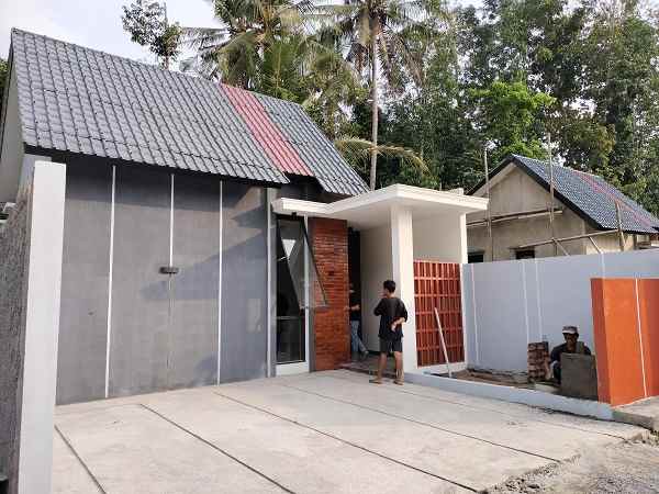 dijual rumah krinjing tengah jatisarono