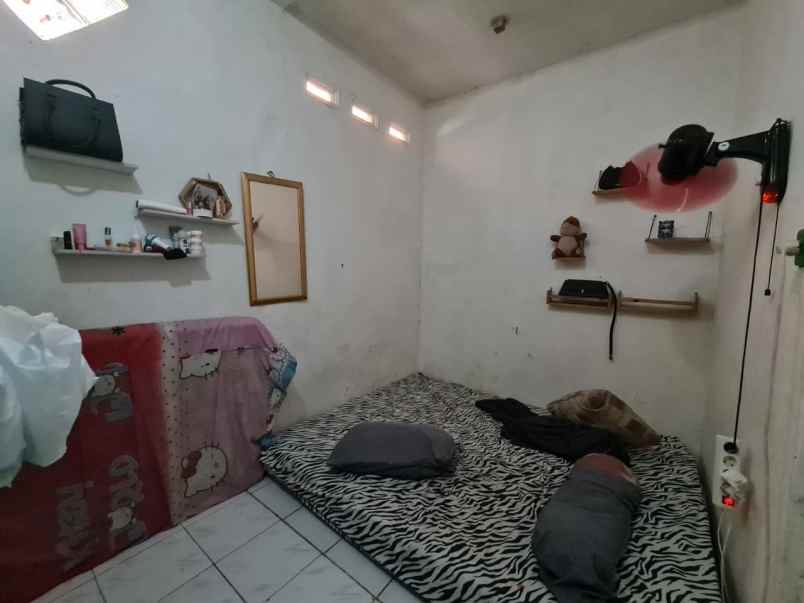 dijual rumah kunciran