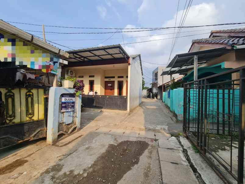 dijual rumah kunciran