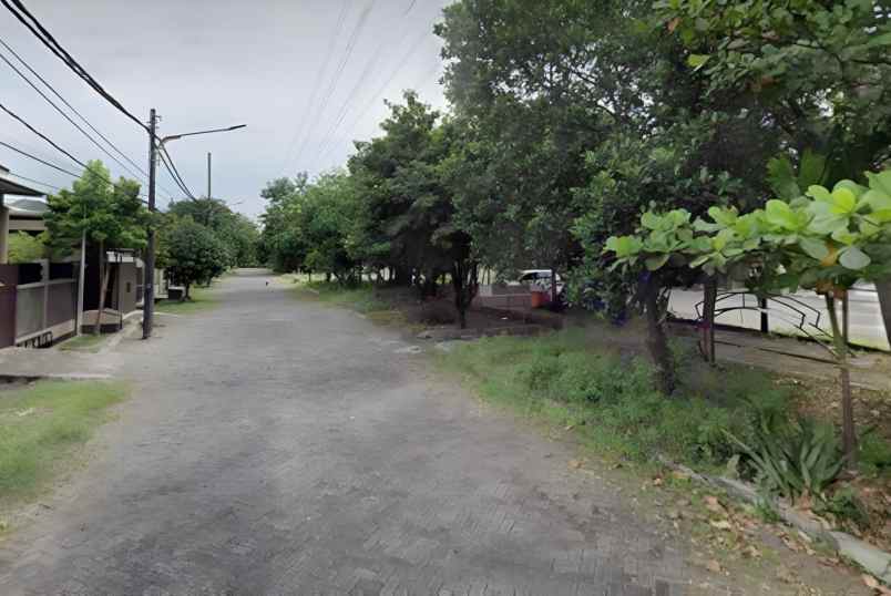 dijual rumah kutisari indah