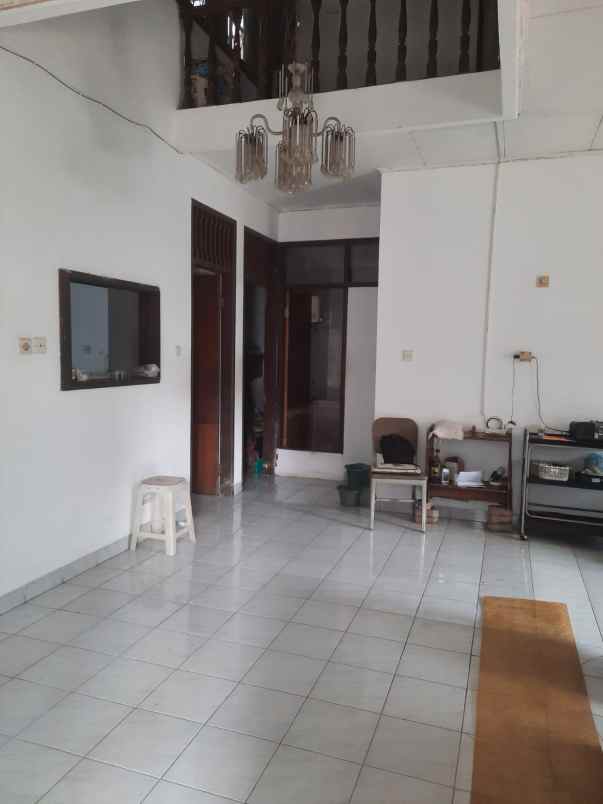 dijual rumah layak huni lokasi strategis