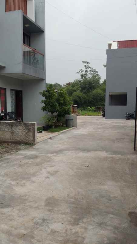 dijual rumah limo cinere depok