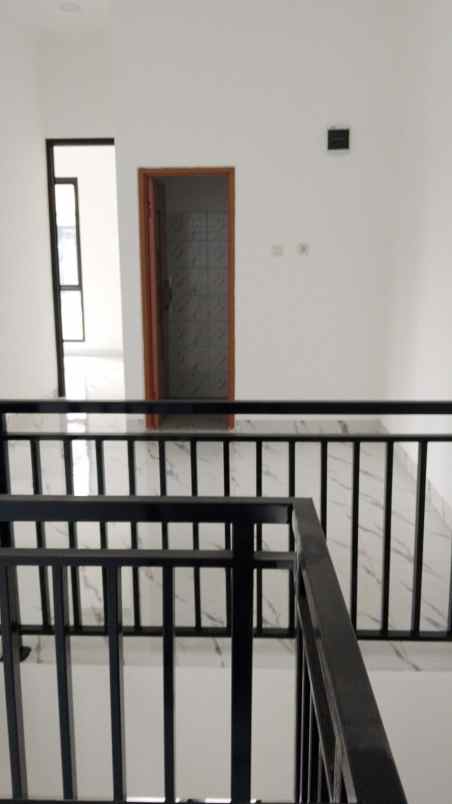 dijual rumah limo cinere depok