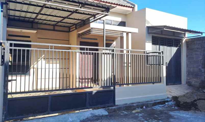dijual rumah lokasi bumiayu kota malang