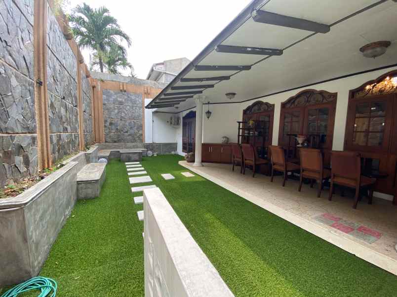 dijual rumah lokasi simpruk garden jakarta selatan