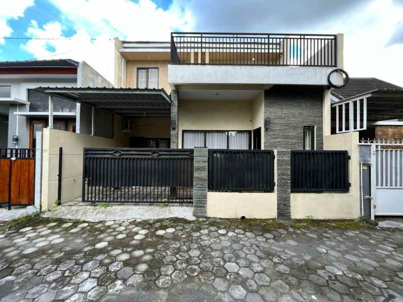 dijual rumah maguwoarjo