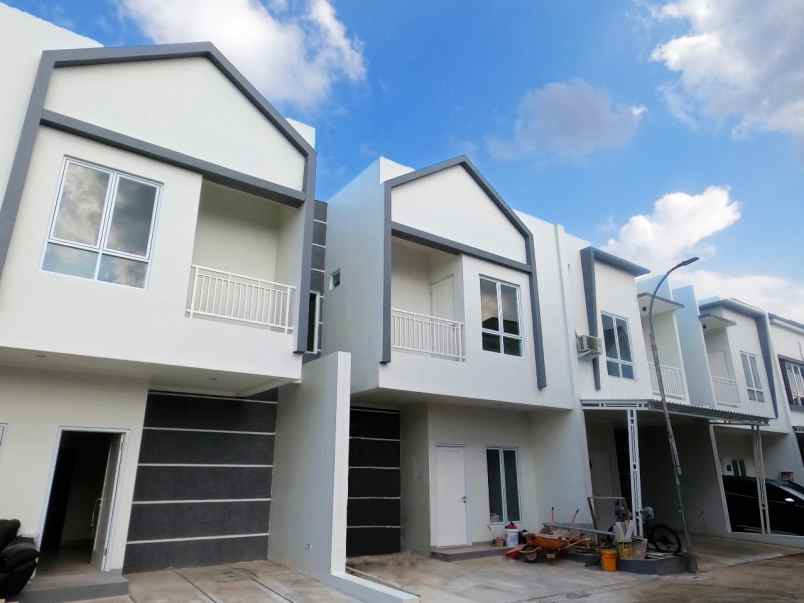 dijual rumah maheswara mansion