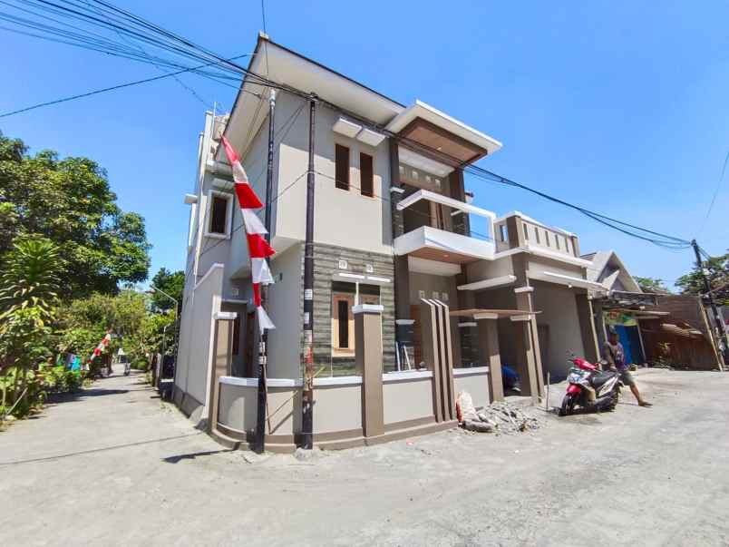 dijual rumah malangrejo