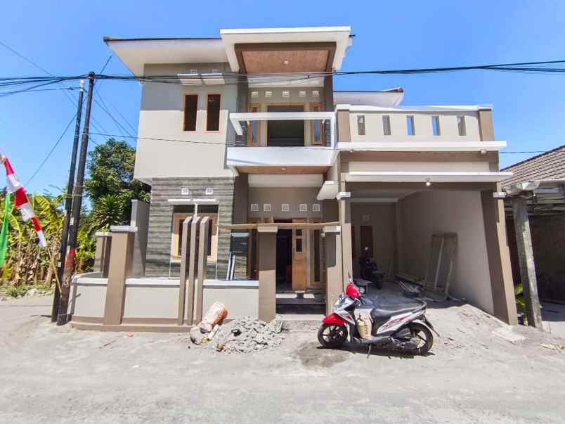 dijual rumah malangrejo