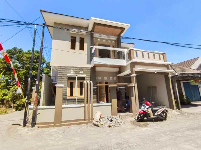 dijual rumah malangrejo