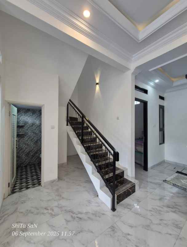 dijual rumah mampang pancoran mas depok