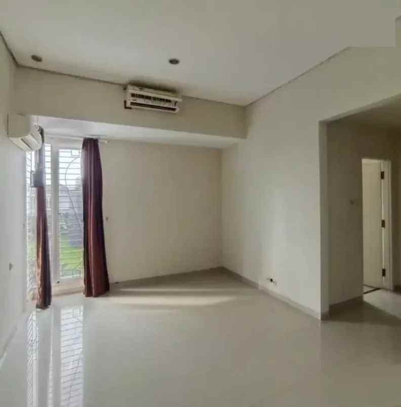 dijual rumah manyar jaya praja