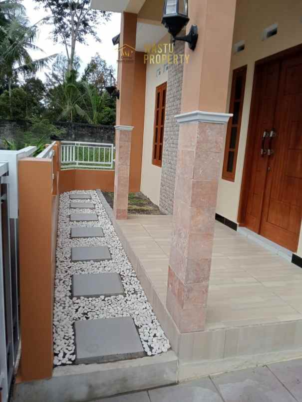 dijual rumah margomulyo seyegan sleman