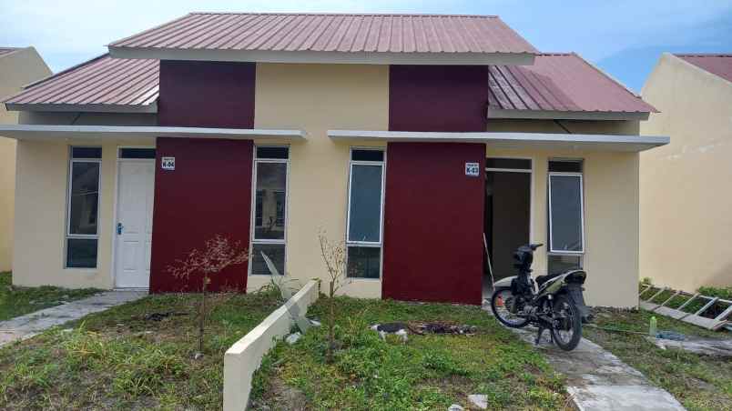 dijual rumah martubung