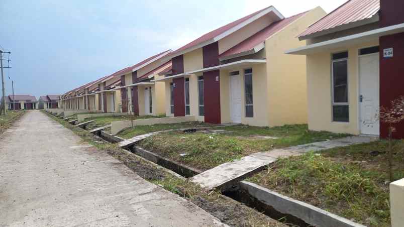 dijual rumah martubung