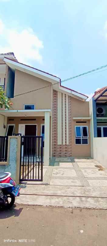 dijual rumah masuk mobil