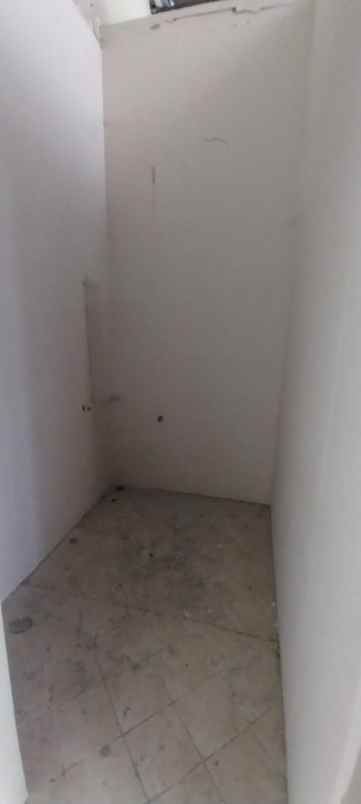 dijual rumah mayjen sungkono