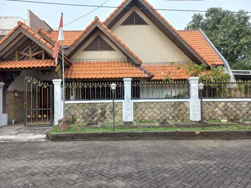 dijual rumah medokan asri timur