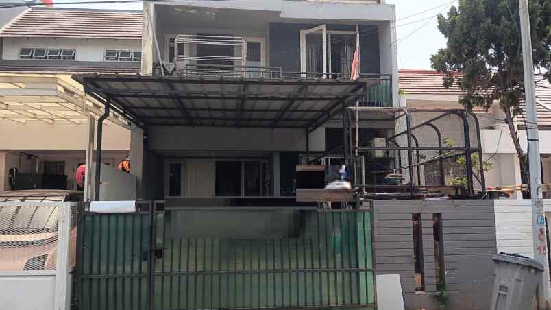 dijual rumah metland menteng cakung