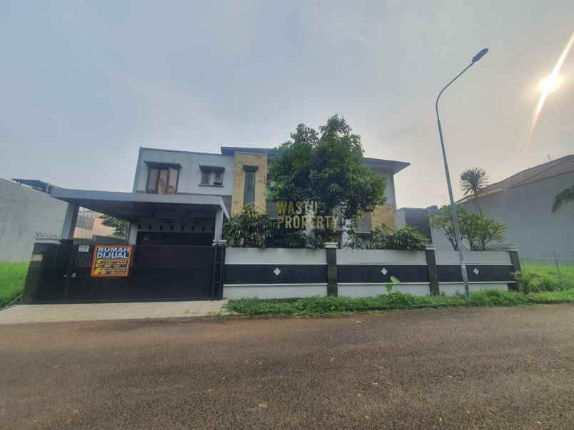 dijual rumah mewah dekat stasiun krl tanjung barat