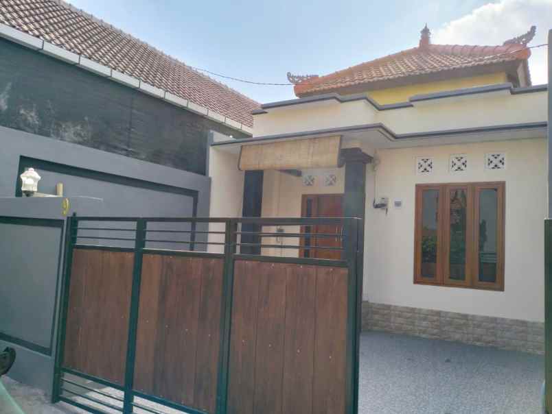 dijual rumah minimalis lantai 1 lokasi denpasar barat