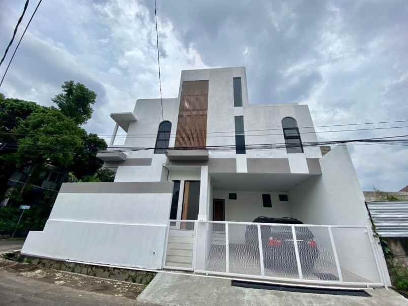 dijual rumah modern di antapani cicaheum bandung